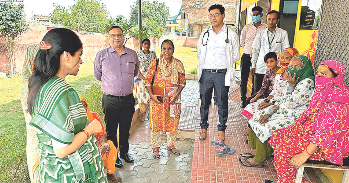 ACS Singh inspects hosp, health centres